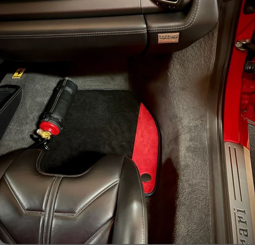 Ferrari 458 Spider Floor Mats